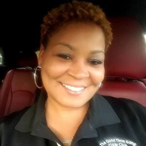 Meet your Posher, April